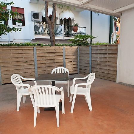 Residence Ca D'Oro Lido di Jesolo Luaran gambar