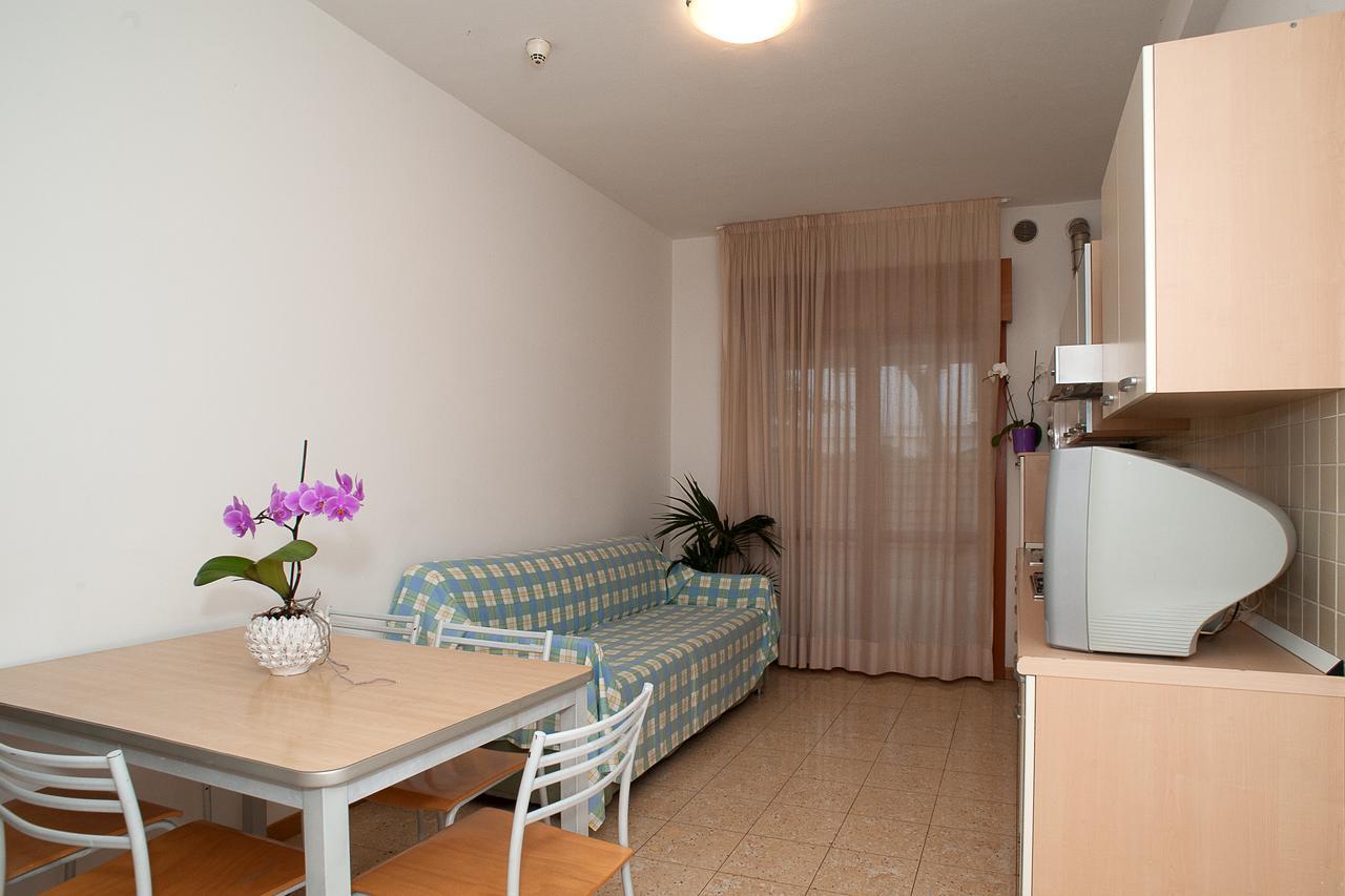 Residence Ca D'Oro Lido di Jesolo Luaran gambar
