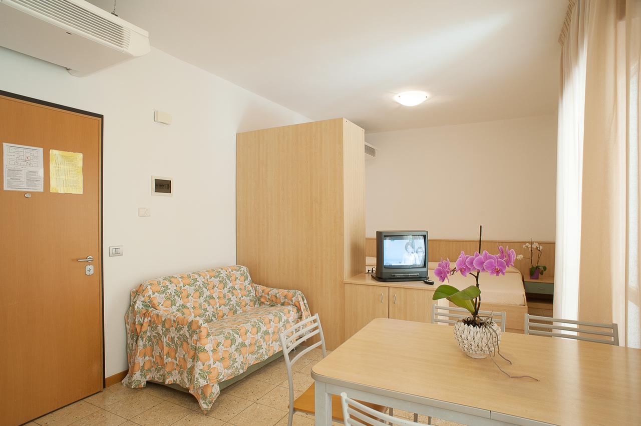 Residence Ca D'Oro Lido di Jesolo Luaran gambar