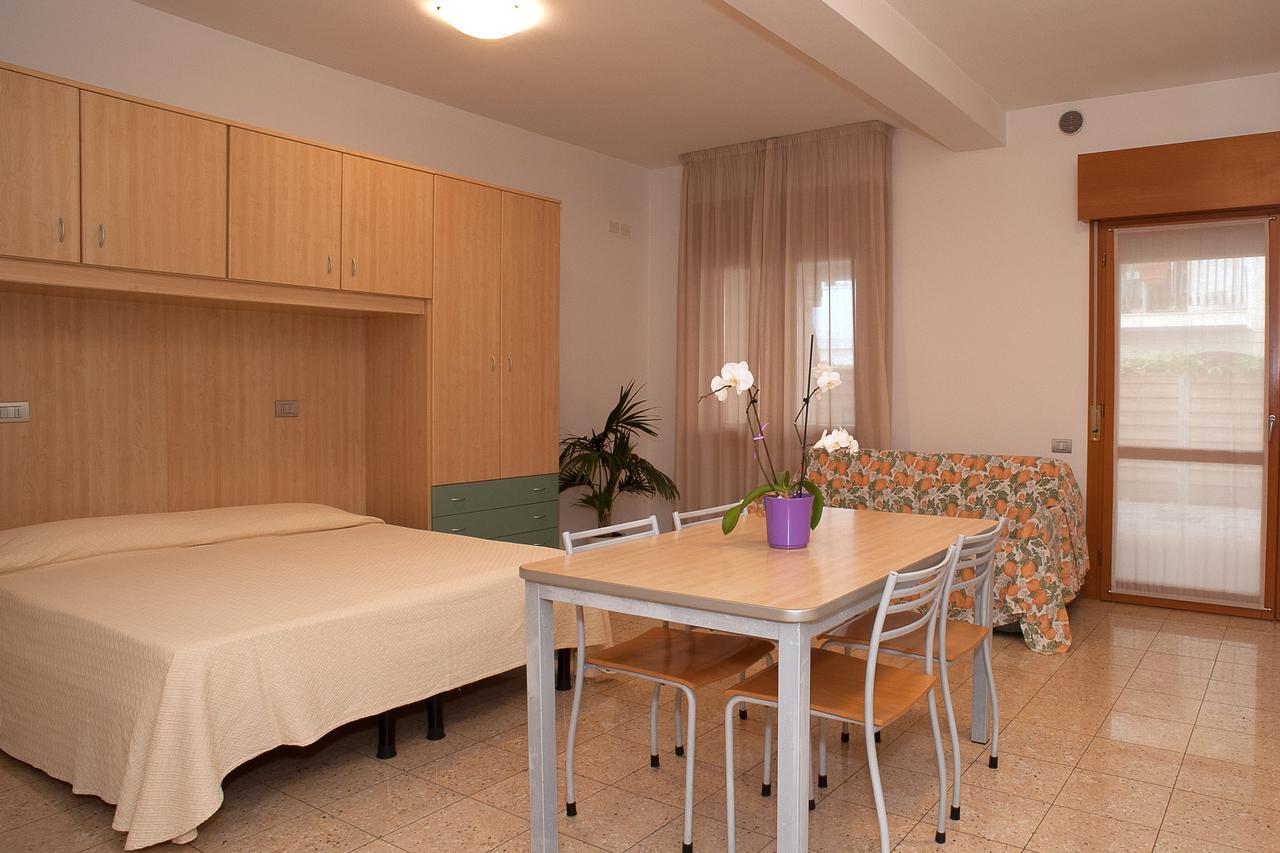 Residence Ca D'Oro Lido di Jesolo Luaran gambar