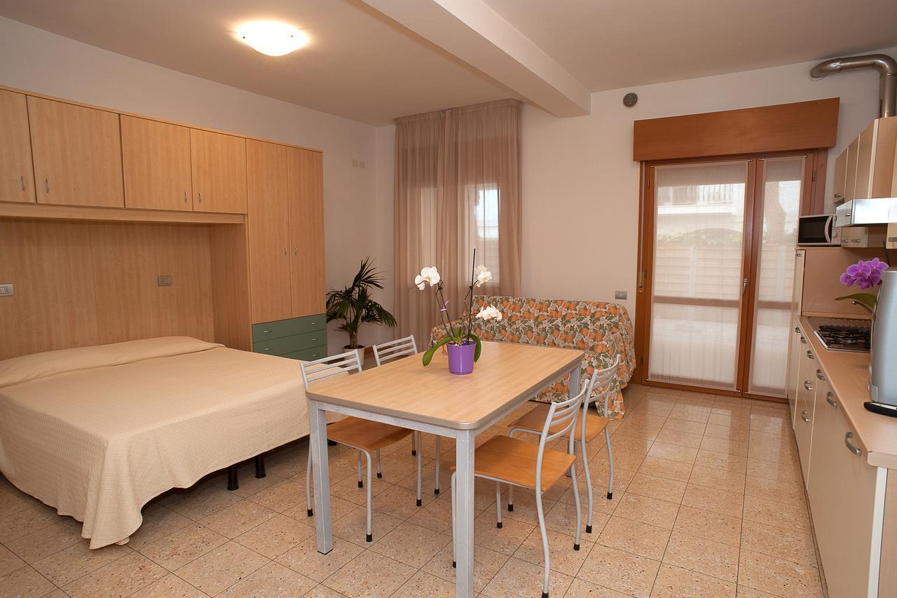 Residence Ca D'Oro Lido di Jesolo Luaran gambar